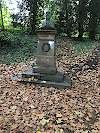 vanek-martha-mon-amour-recherchereise-wilhelm-kaesen-denkmal.jpg